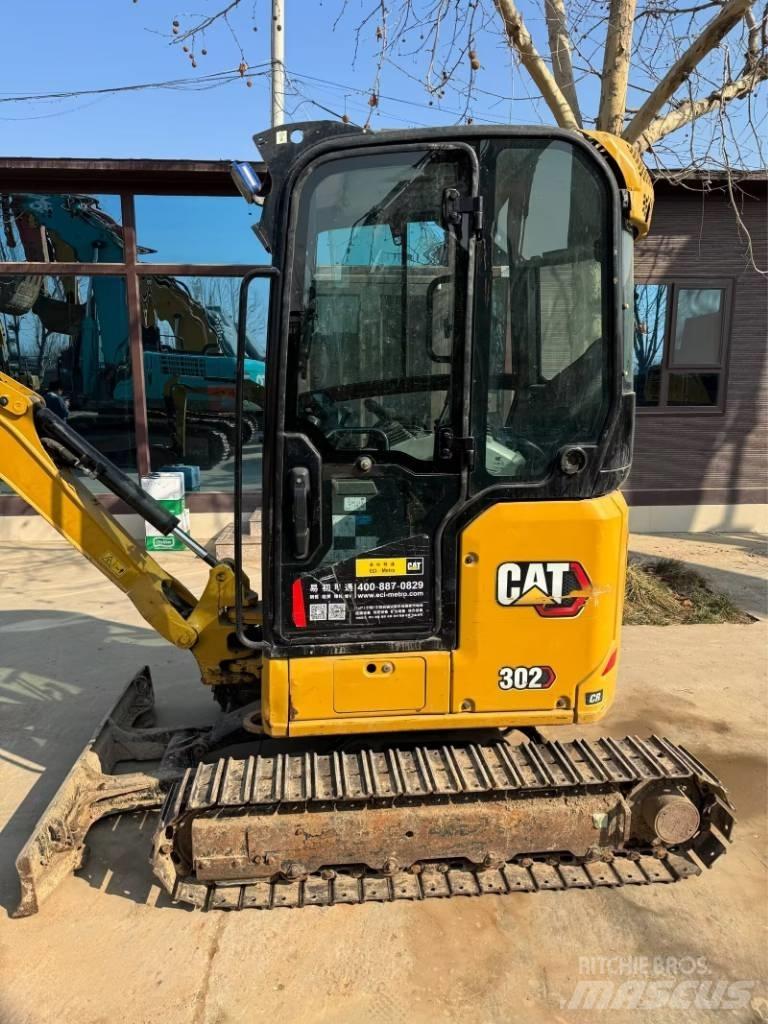 CAT 302 Lánctalpas kotrók