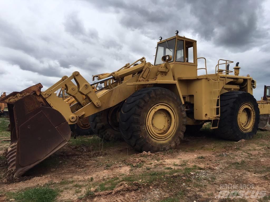 CAT 992 B Gumikerekes homlokrakodók
