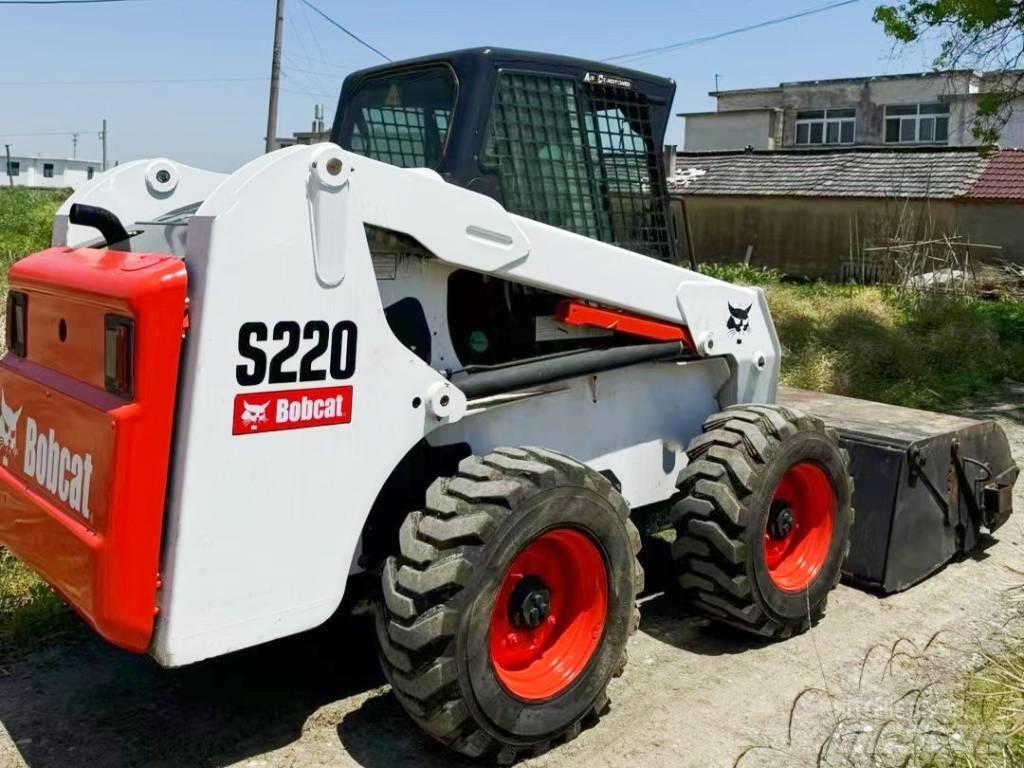 Bobcat S 220 Kompaktrakodók
