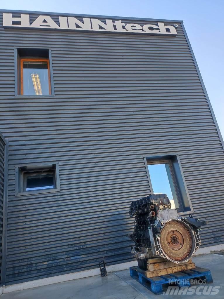 MAN D2066 320 hp Motorok