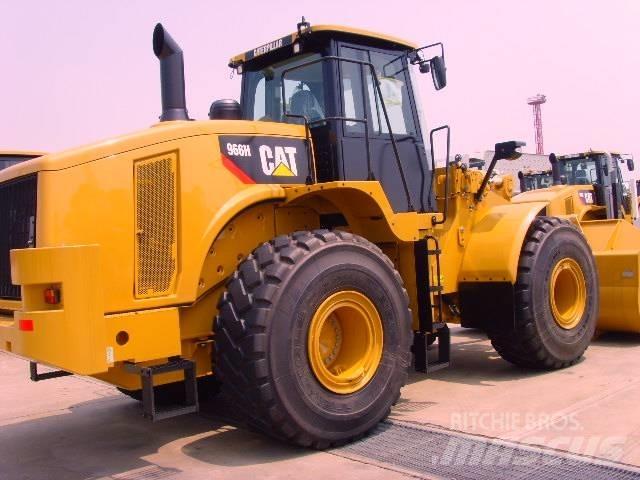 CAT 966 H Gumikerekes homlokrakodók