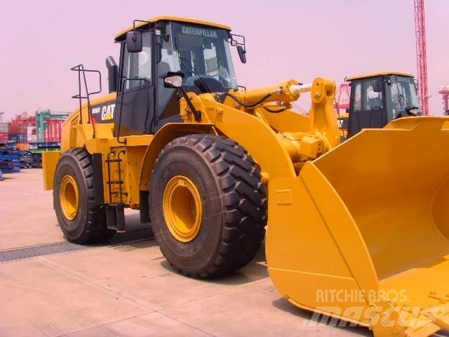 CAT 966 H Gumikerekes homlokrakodók