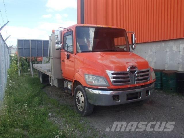 Hino 185 Platós / Ponyvás teherautók