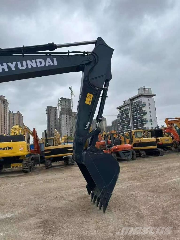 Hyundai 225LC-9T Lánctalpas kotrók