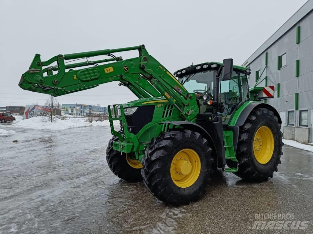 John Deere 6215 R Traktorok
