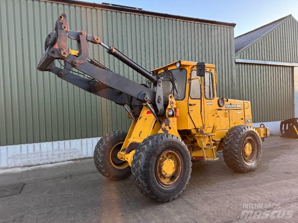 Volvo L 70 Gumikerekes homlokrakodók