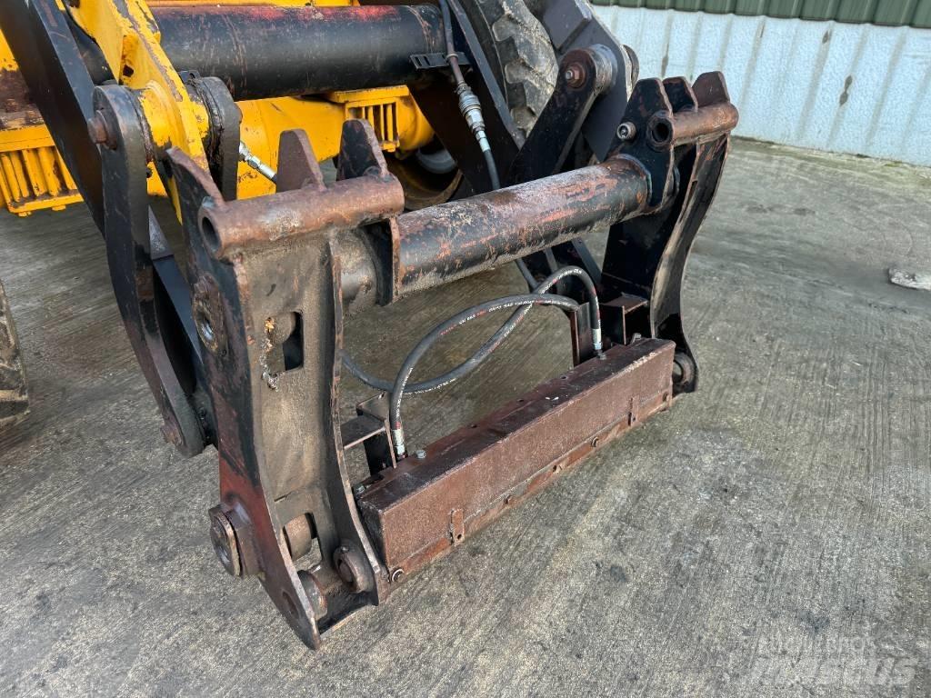 Volvo L 70 Gumikerekes homlokrakodók