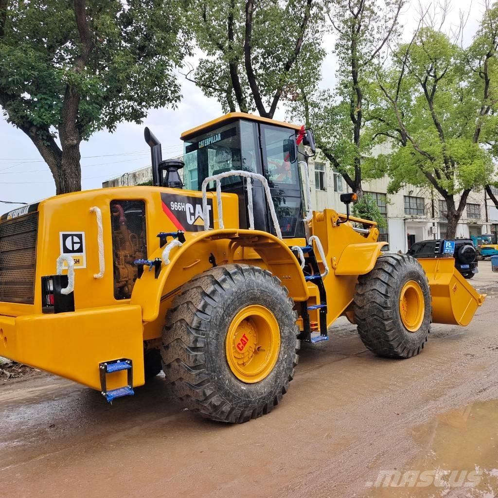CAT 966 H Gumikerekes homlokrakodók
