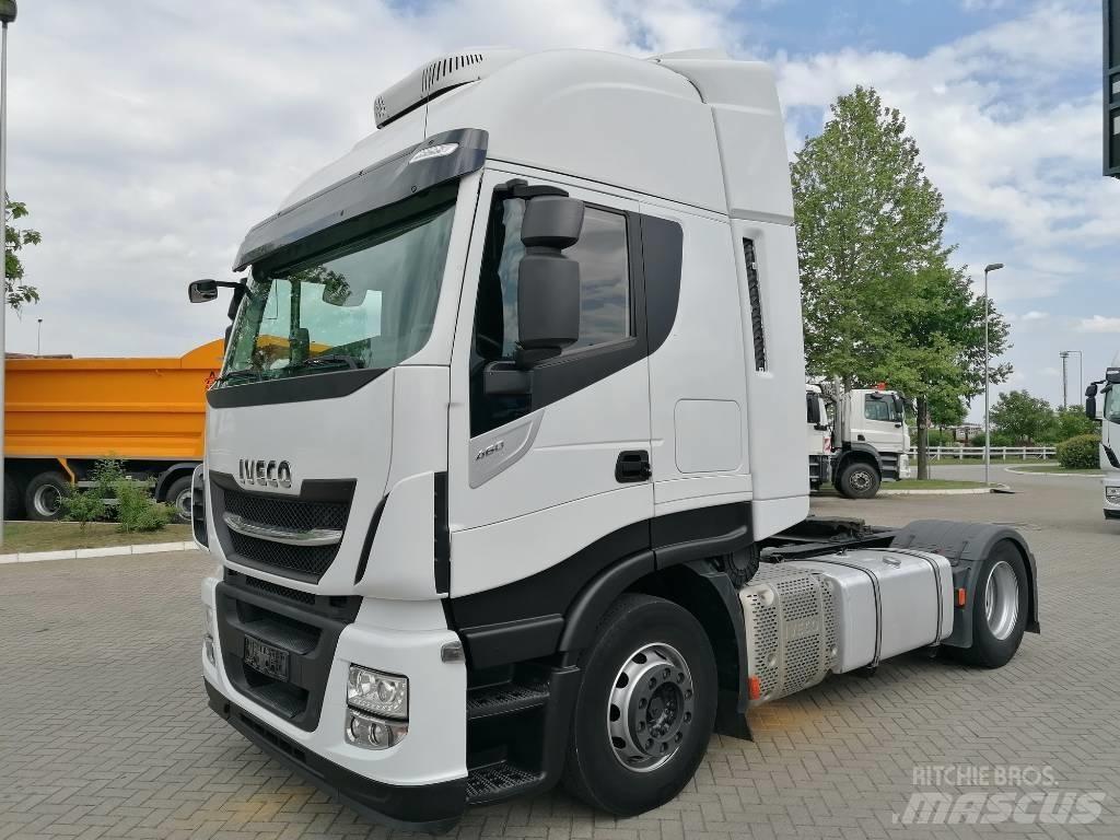 Iveco AS440ST/P Nyergesvontatók
