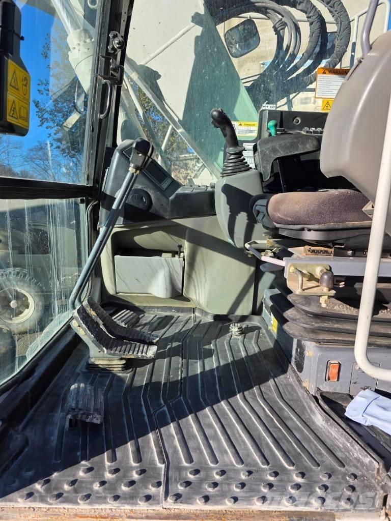 Takeuchi TB 2150 R Lánctalpas kotrók