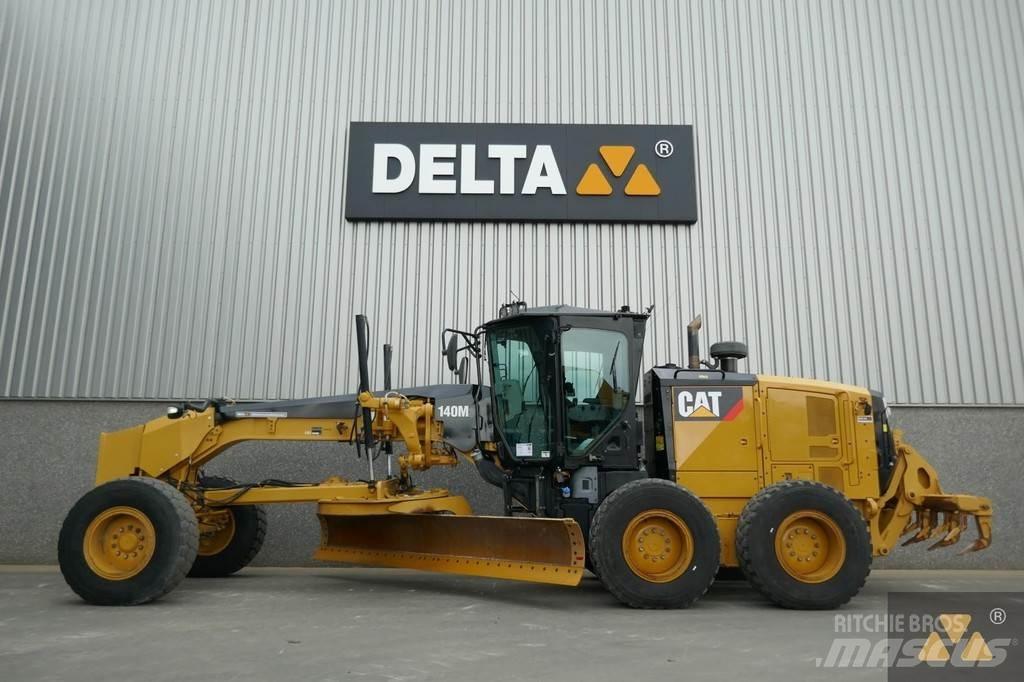 CAT 140M3 Gréderek