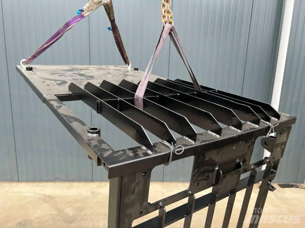 CAT 330C Guard Vezetőfülke és belső tartozékok