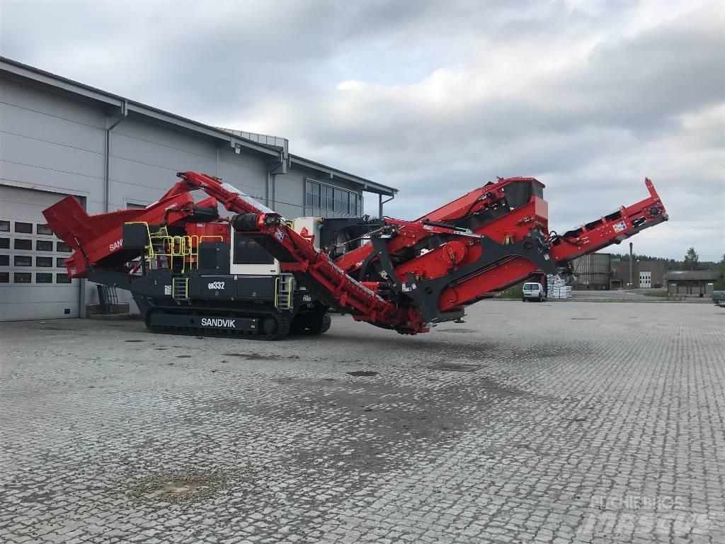 Sandvik QH 332 DDHS Mobil törőgépek