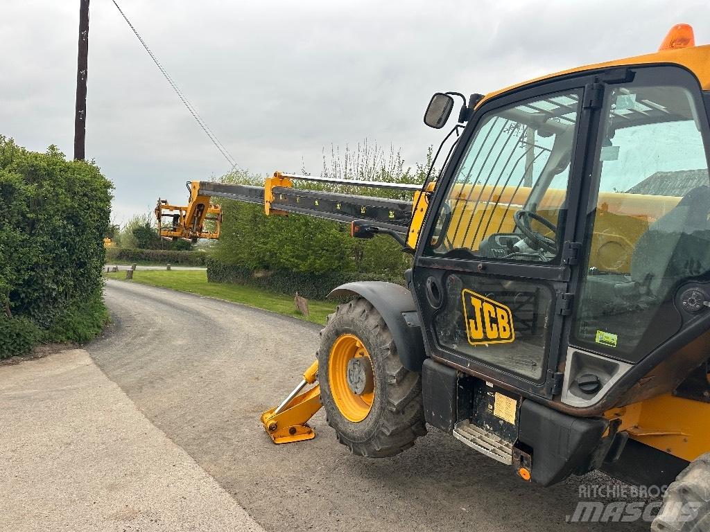 JCB 535-125 Teleszkópos rakodók