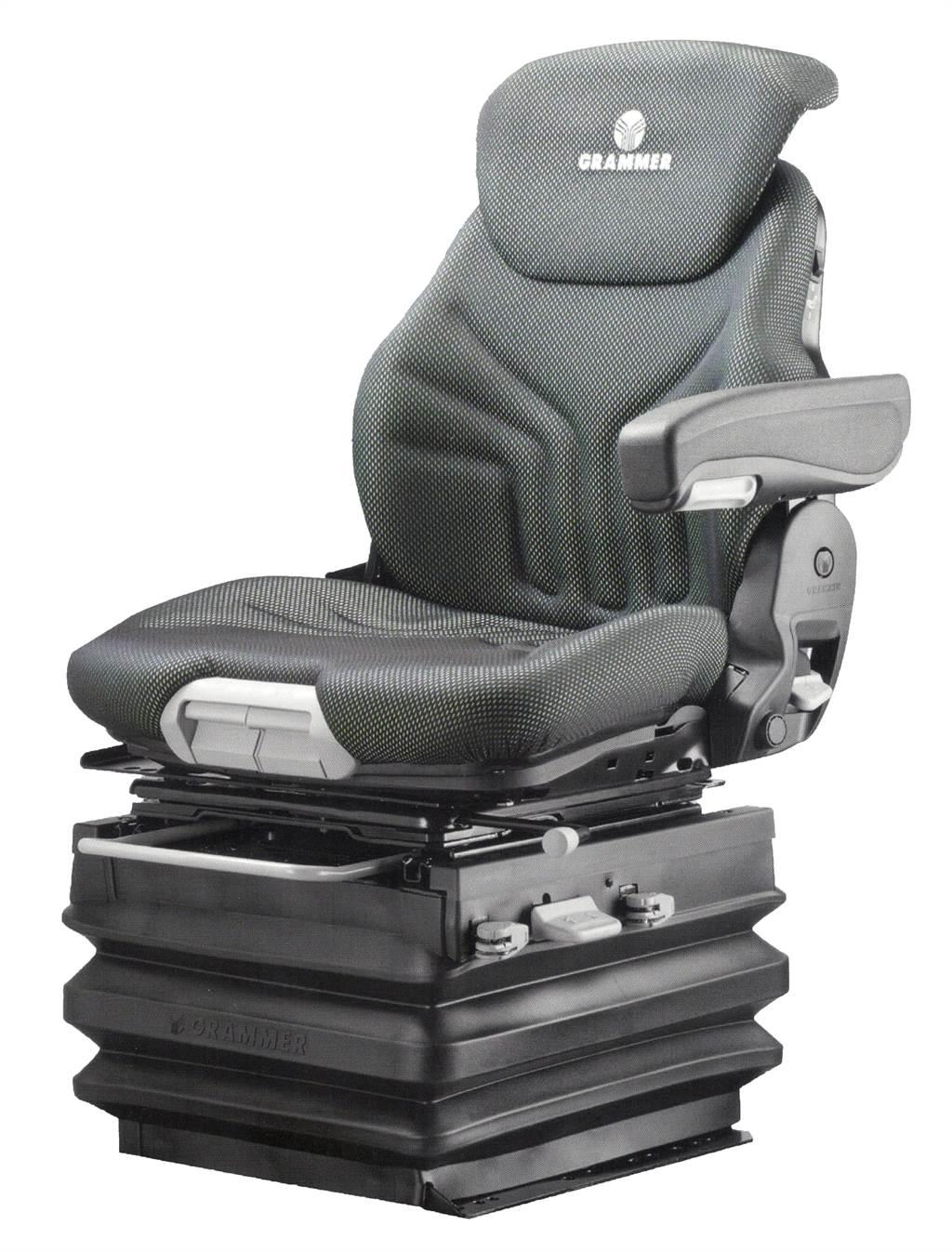 Fendt Tractor seat Vezetőfülke és belső tartozékok