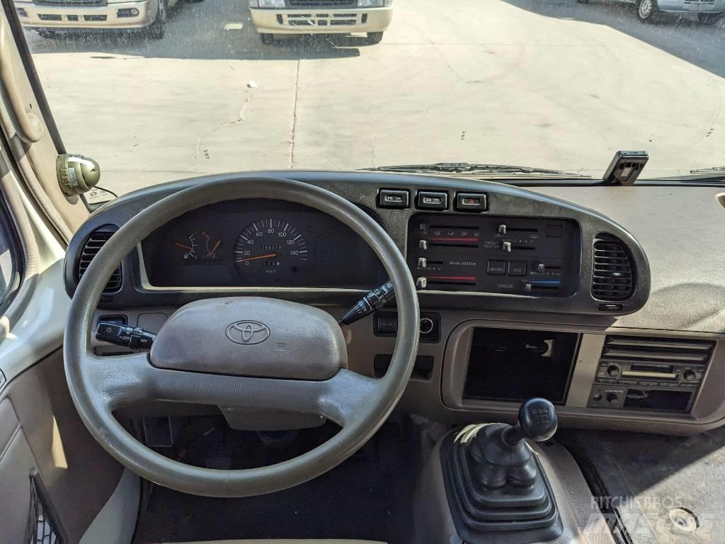 Toyota Coaster Bus Mini buszok