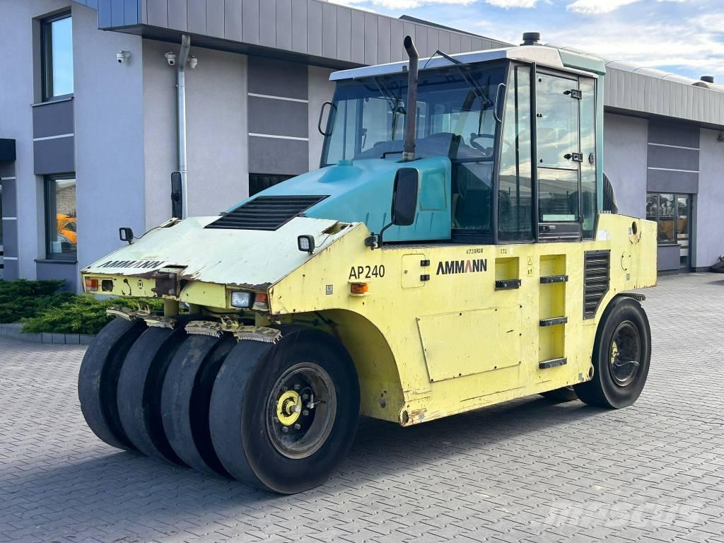 Ammann AP 240 Pneumatikus kerekes hengerek