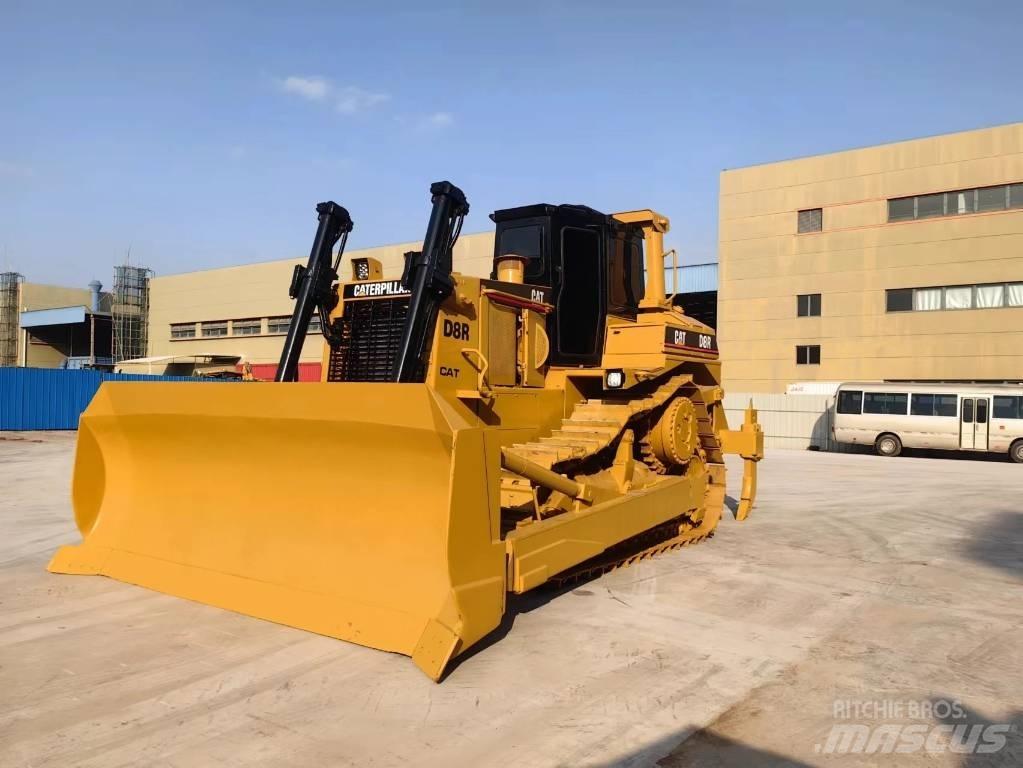CAT D8R lánctalpas dózerek