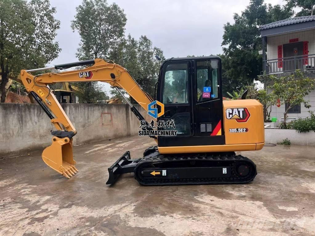 CAT 305.5E2 Lánctalpas kotrók