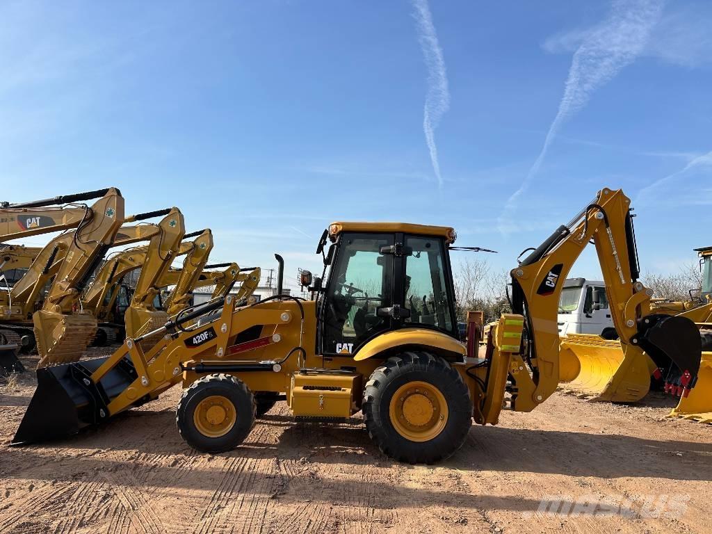 CAT 420 F2 Kotrórakodók