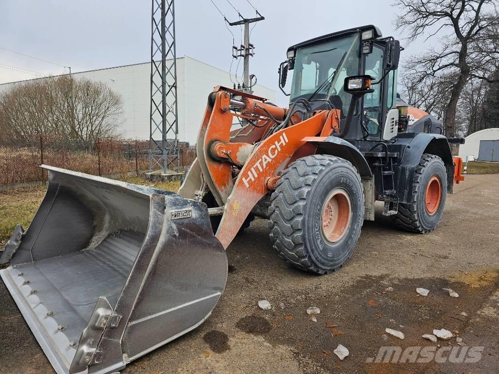 Hitachi ZW180-6 Gumikerekes homlokrakodók