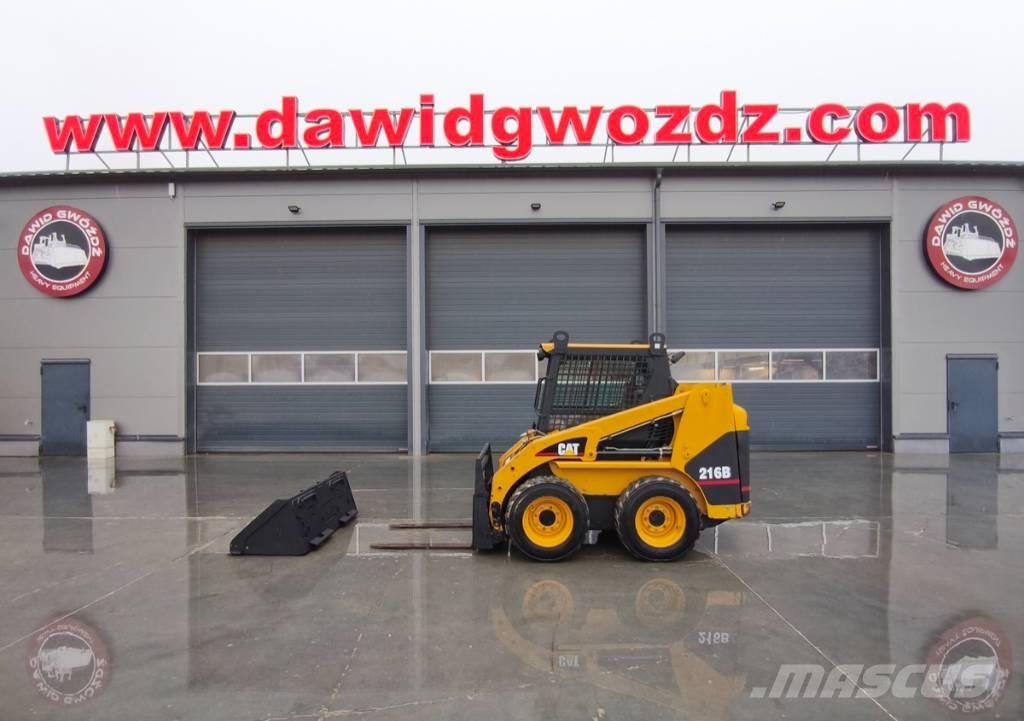CAT 216 B Mini homlokrakodók