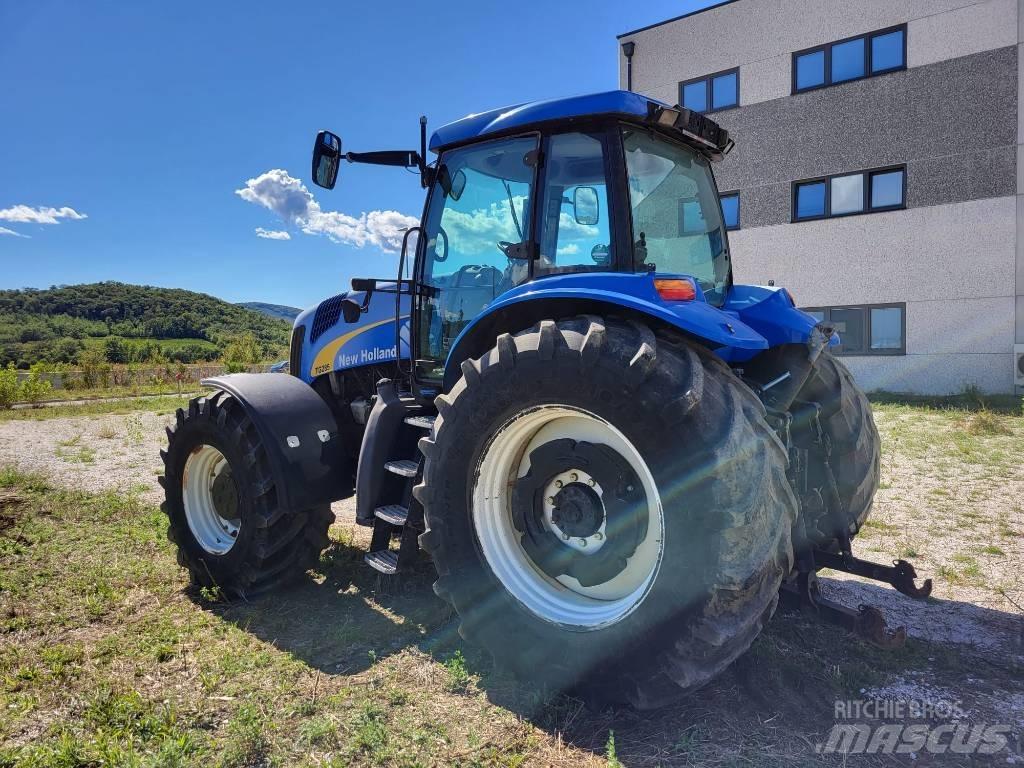 New Holland TG 285 Traktorok