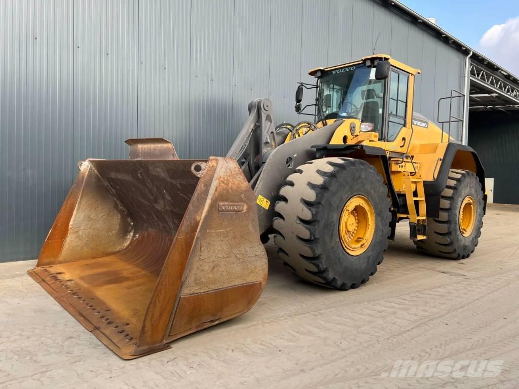 Volvo L220H Gumikerekes homlokrakodók