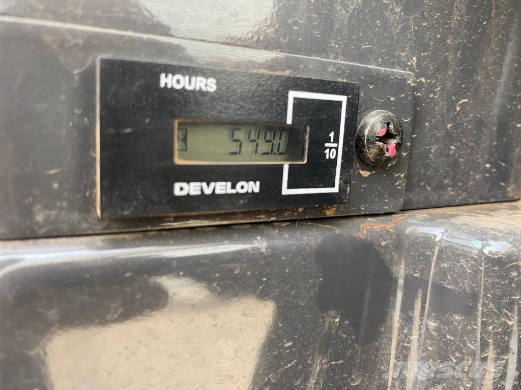 Develon DX 27 Z-7 Mini kotrók < 7t