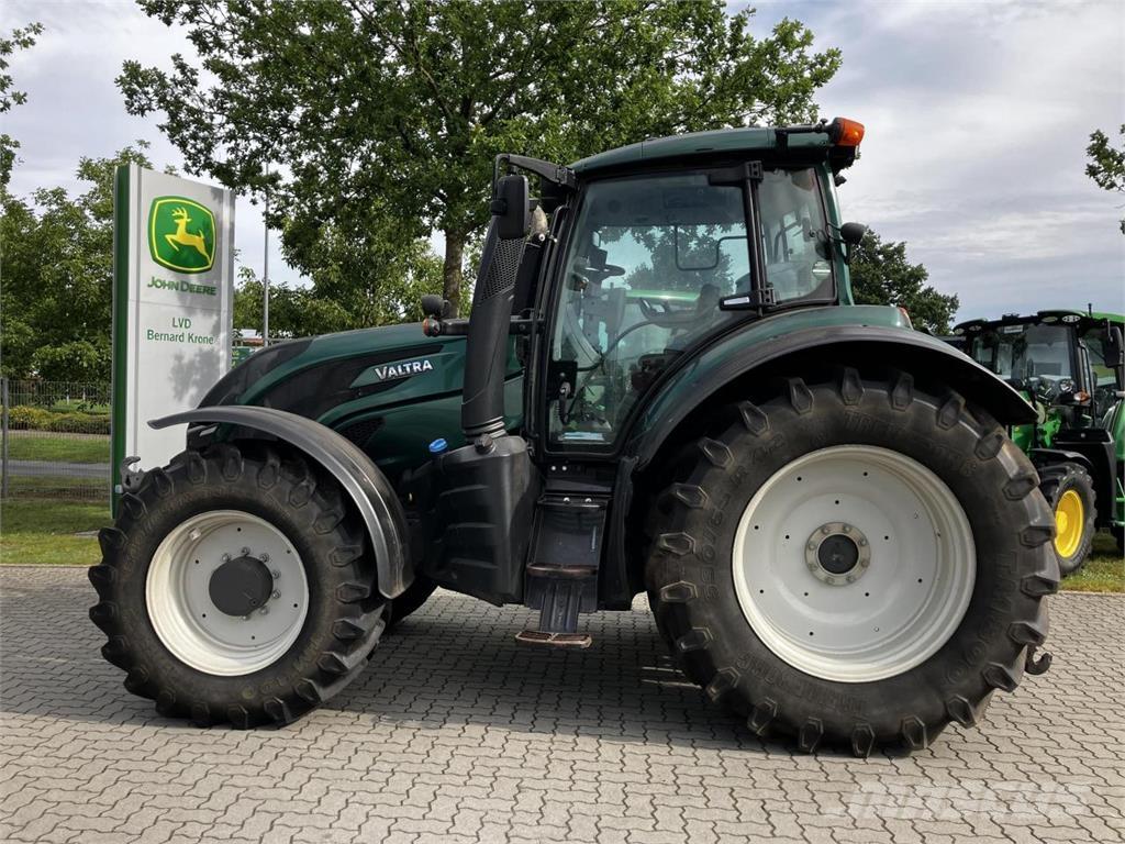 Valtra T174 Versu Traktorok