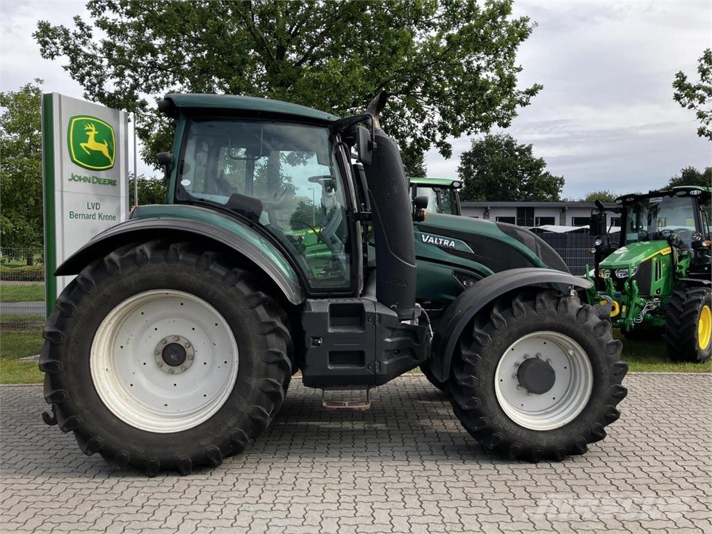 Valtra T174 Versu Traktorok