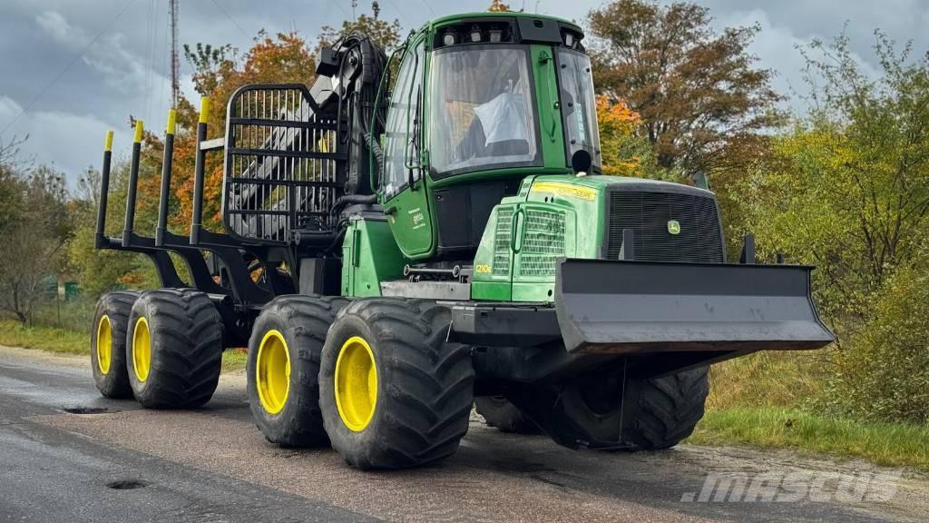 John Deere 1210 E Kihordók