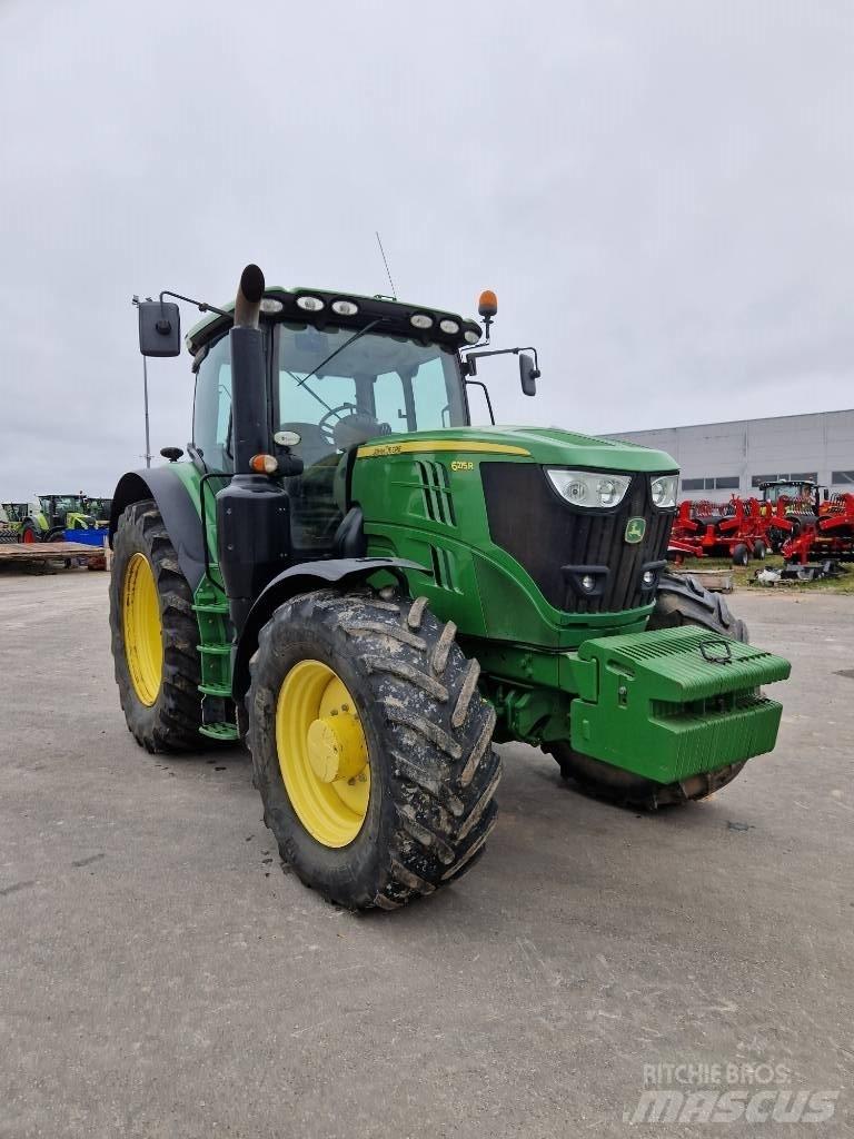 John Deere 6215 R Traktorok