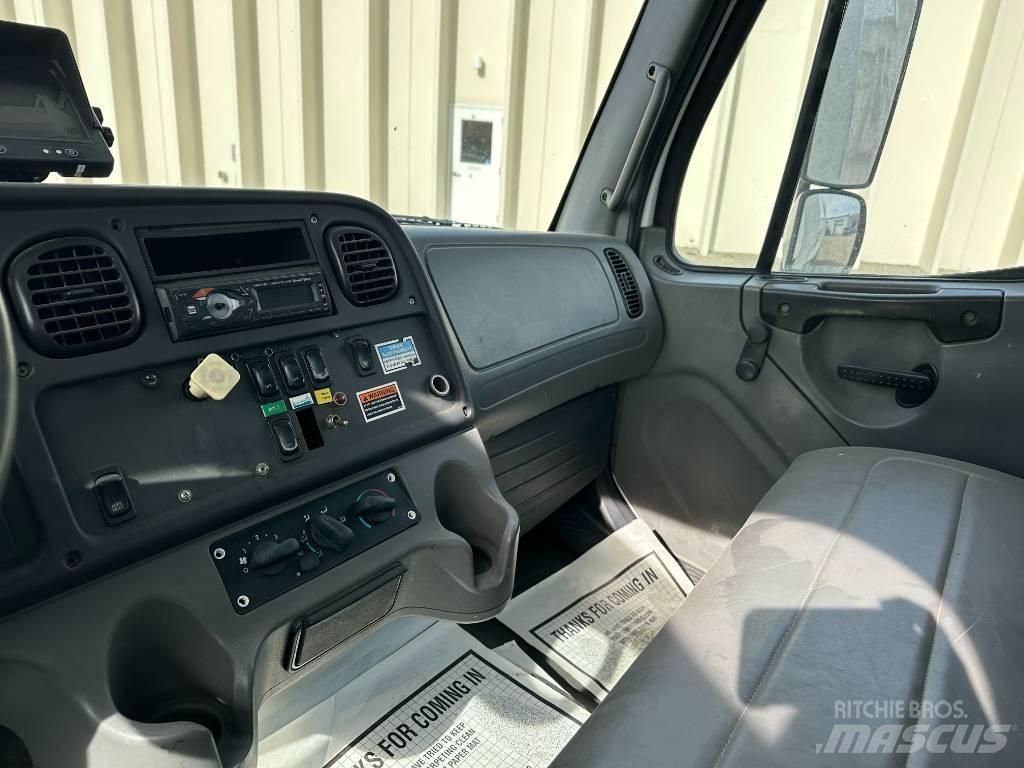 Freightliner M2 Hulladék szállítók