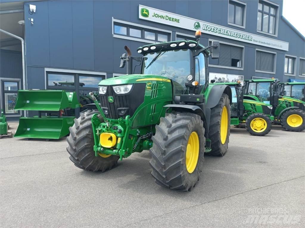 John Deere 6215R Traktorok