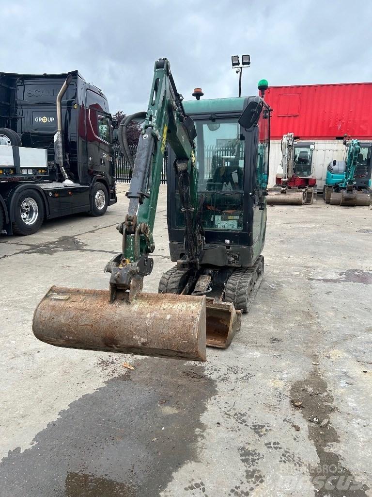 Yanmar SV 16 Mini kotrók < 7t