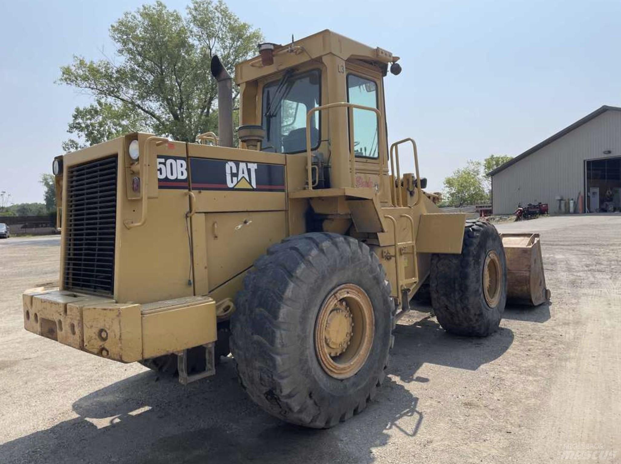 CAT 950 B Gumikerekes homlokrakodók