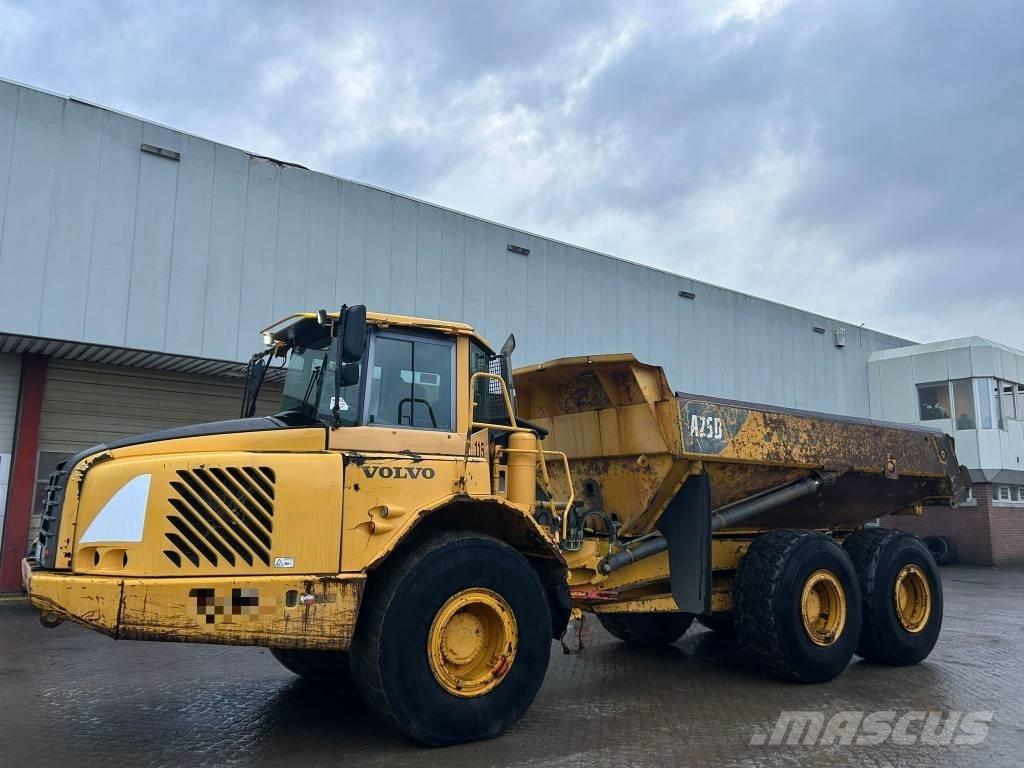 Volvo A 25 D Csuklósdömperek