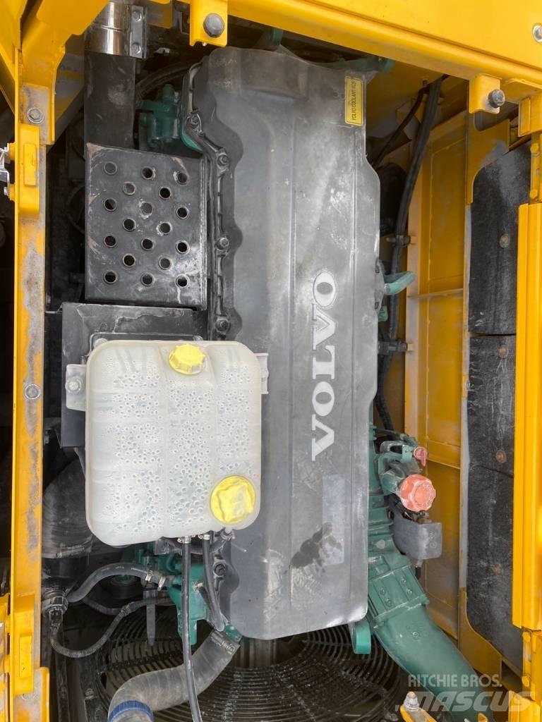 Volvo 480D Lánctalpas kotrók