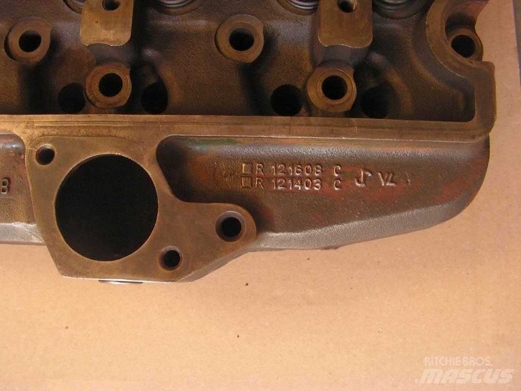 John Deere 6910 Motorok