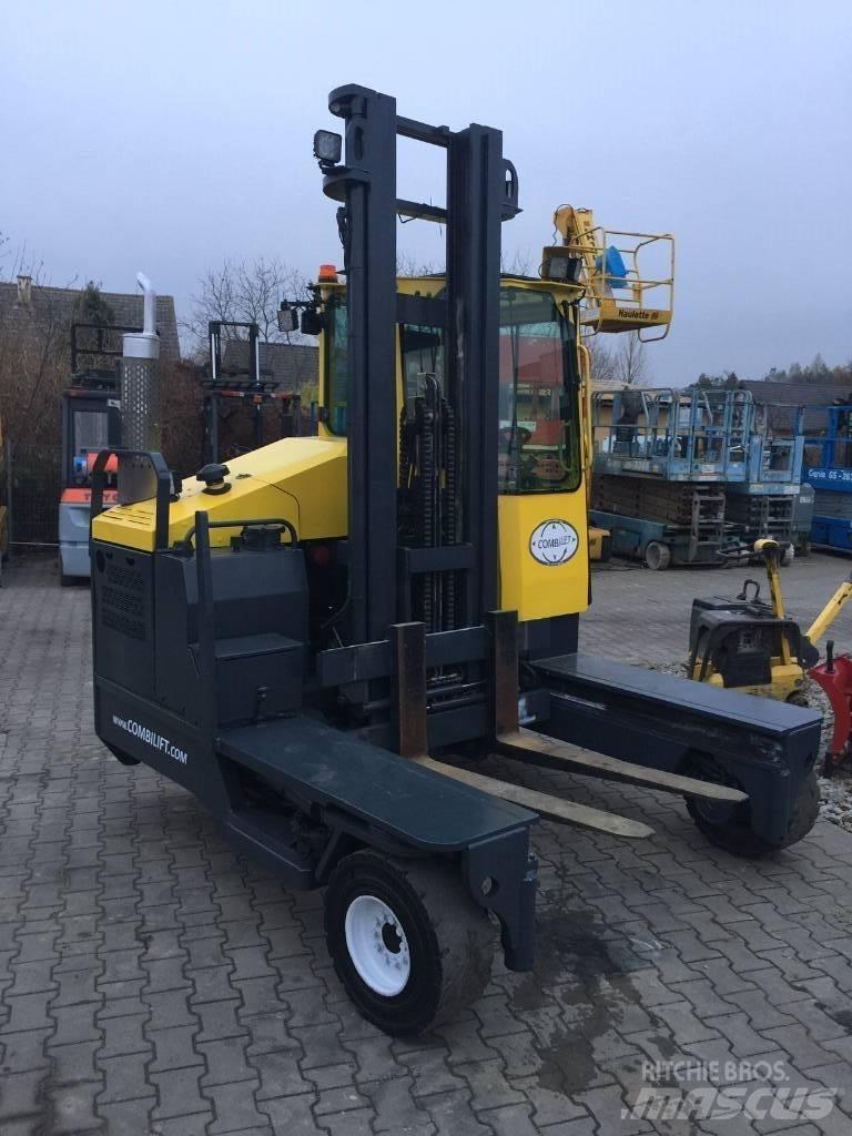 Combilift C5000XL Tolóoszlopos négyutas targonca