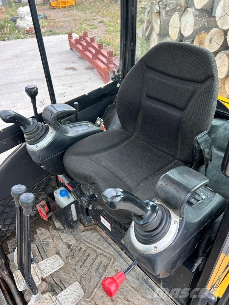 JCB 8026 CTS Mini kotrók < 7t