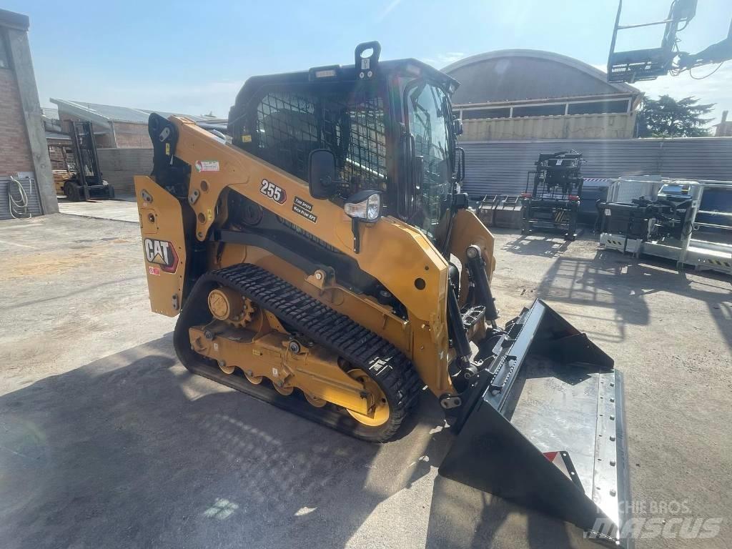 CAT 255 Lánctalpas homlokrakodók