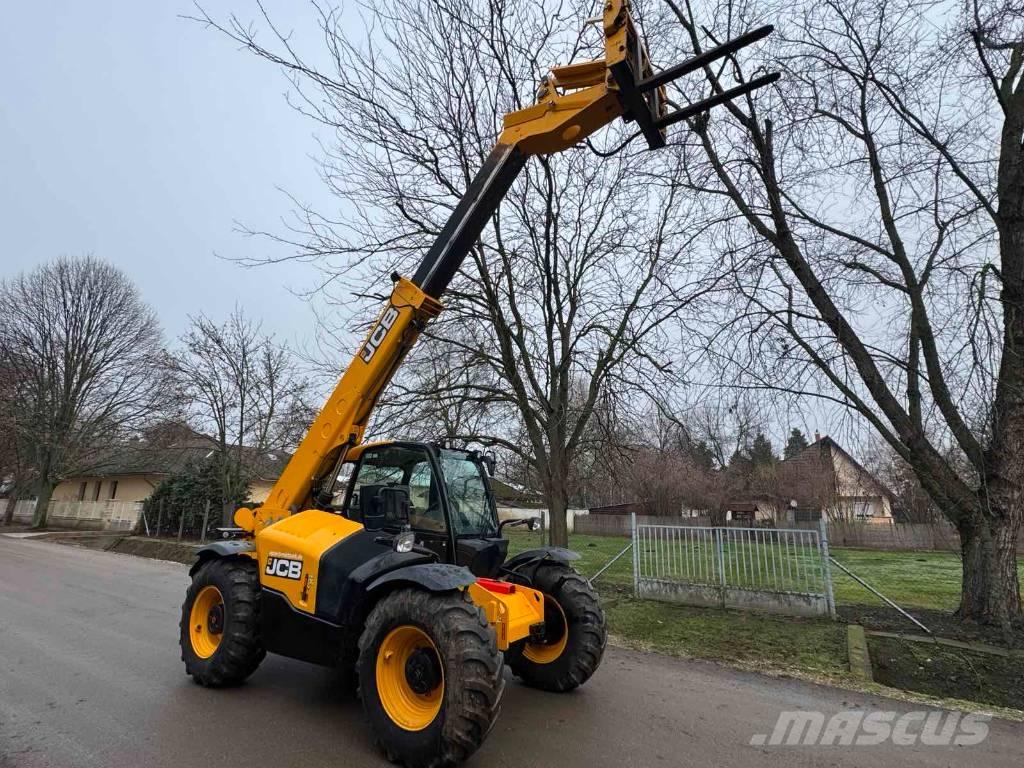 JCB 541-70 Teleszkópos rakodók