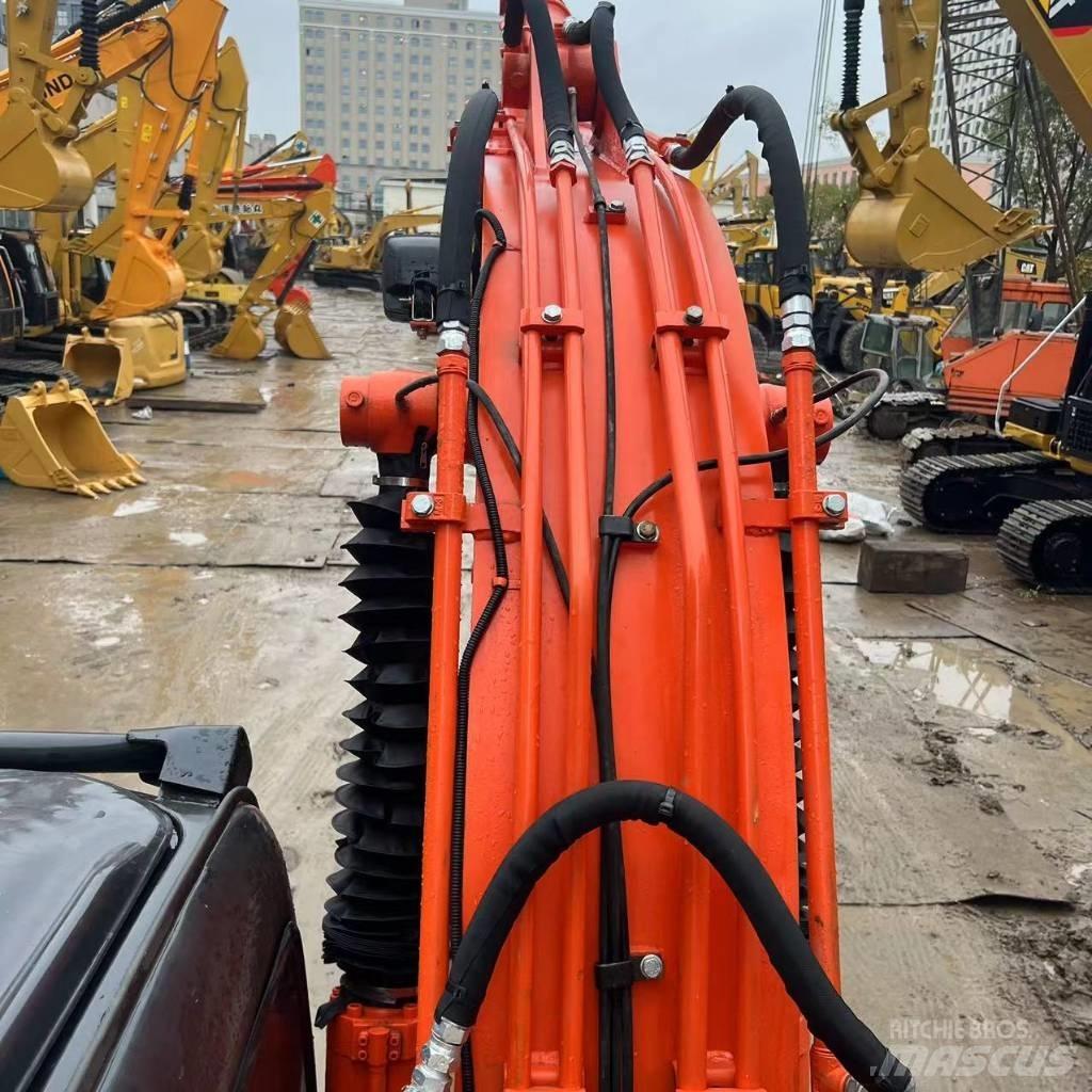 Hitachi ZX 120 Lánctalpas kotrók