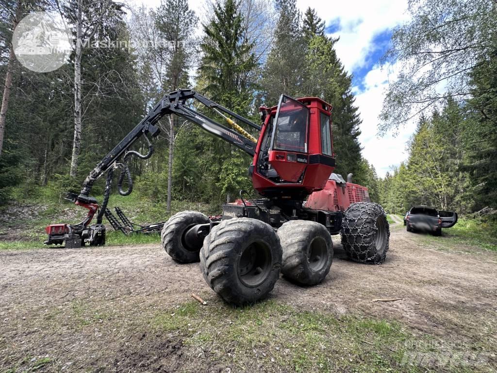 Komatsu 901 TX Betakarítók
