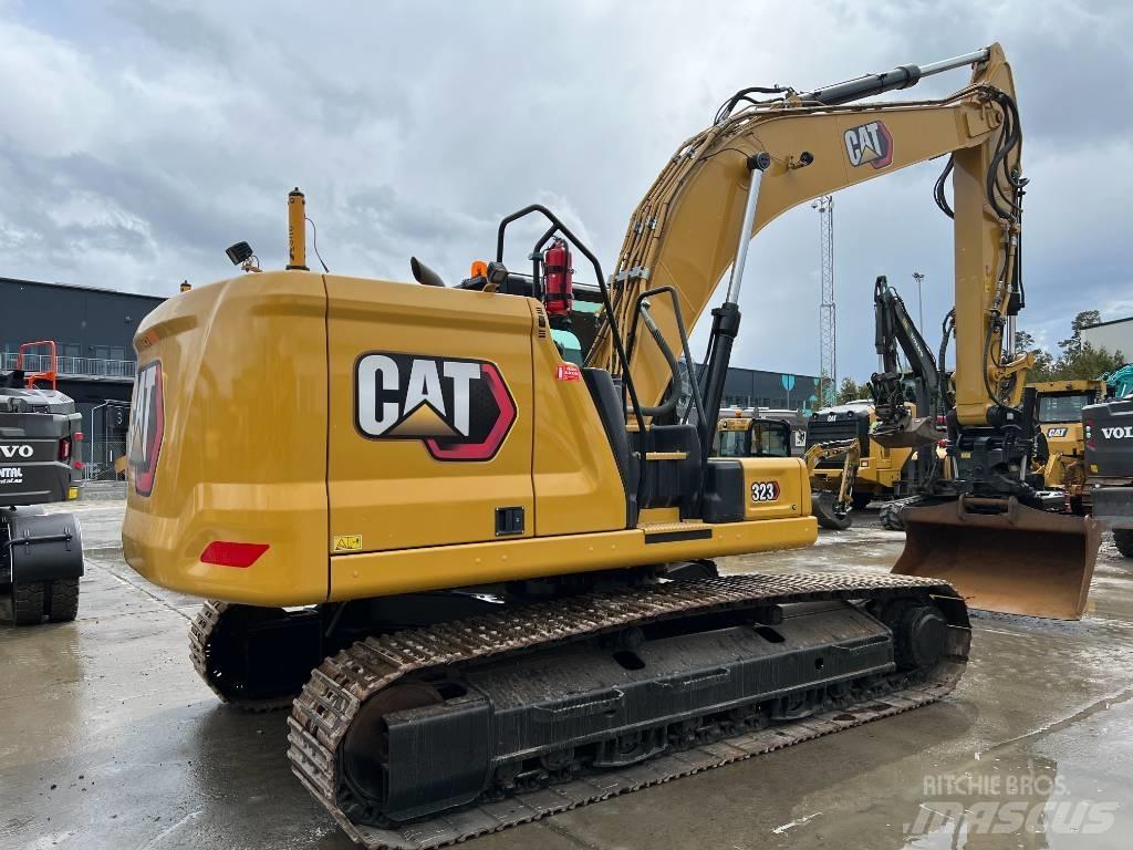 CAT 323 Next Gen Lánctalpas kotrók