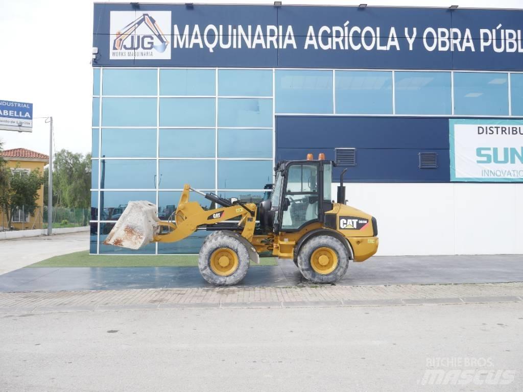 CAT 908 H Gumikerekes homlokrakodók