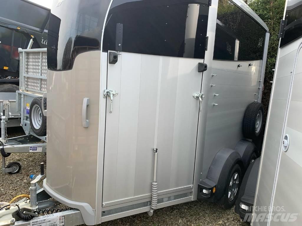 Ifor Williams HBX506 Állatszállító pótkocsik