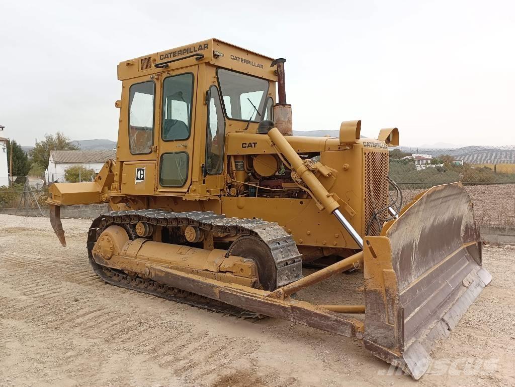 CAT D 5 B lánctalpas dózerek
